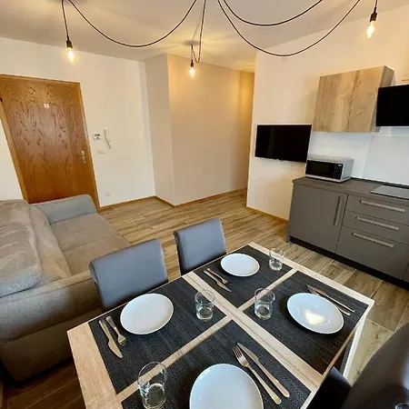 Greenwood Apartament *